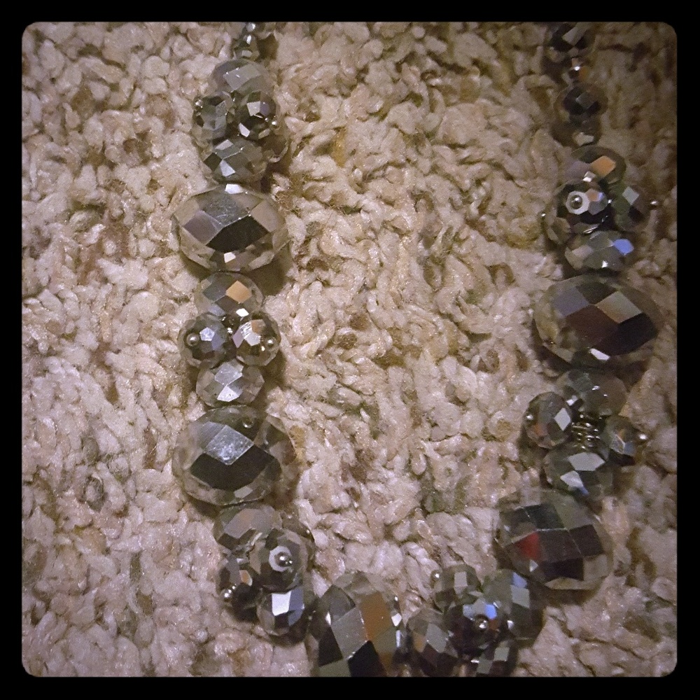 5/$20Chunky hematite necklace